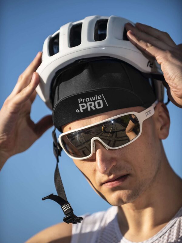 Czapka kolarska z daszkiem Prawie.PRO 300W Czarna