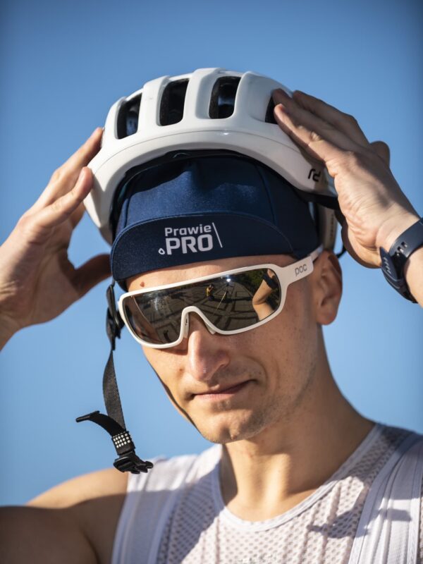 Czapka kolarska z daszkiem Prawie.PRO 300W Granatowa