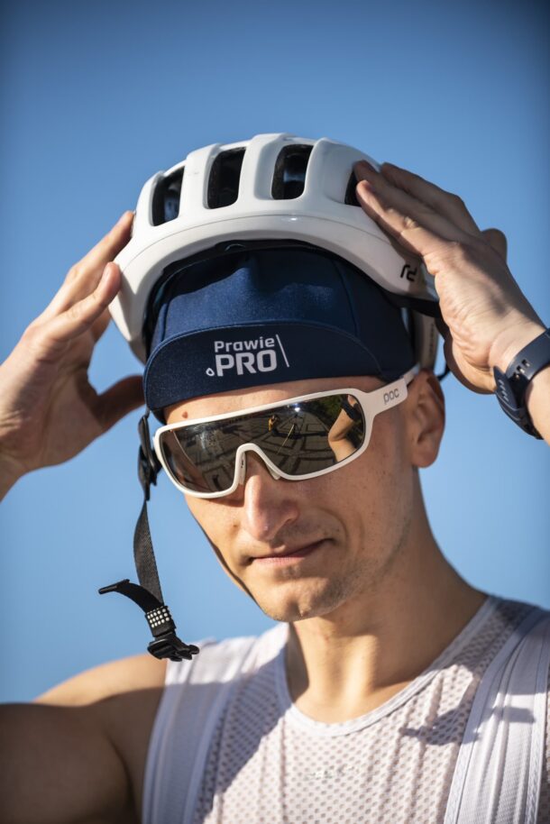 Czapka kolarska z daszkiem Prawie.PRO 300W Granatowa